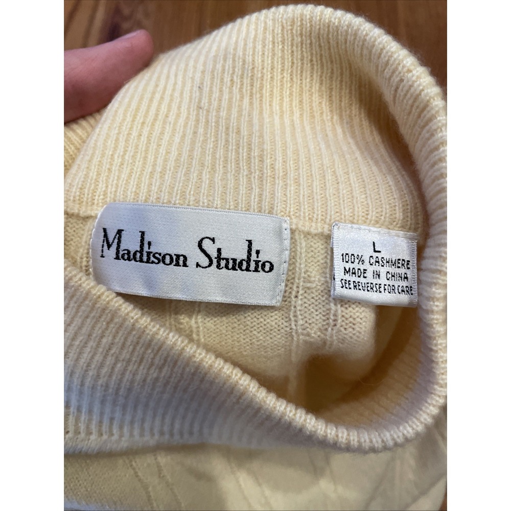 Madison Studio Women's Cable Knit Turtleneck 100% Cashmere Yellow Size XL - Picture 3 of 7